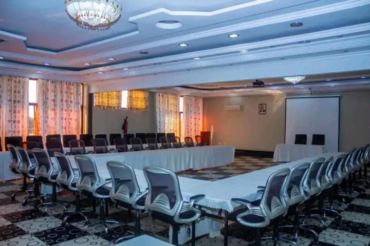 The Prince Charles Hotel Lusaka Bagian luar foto