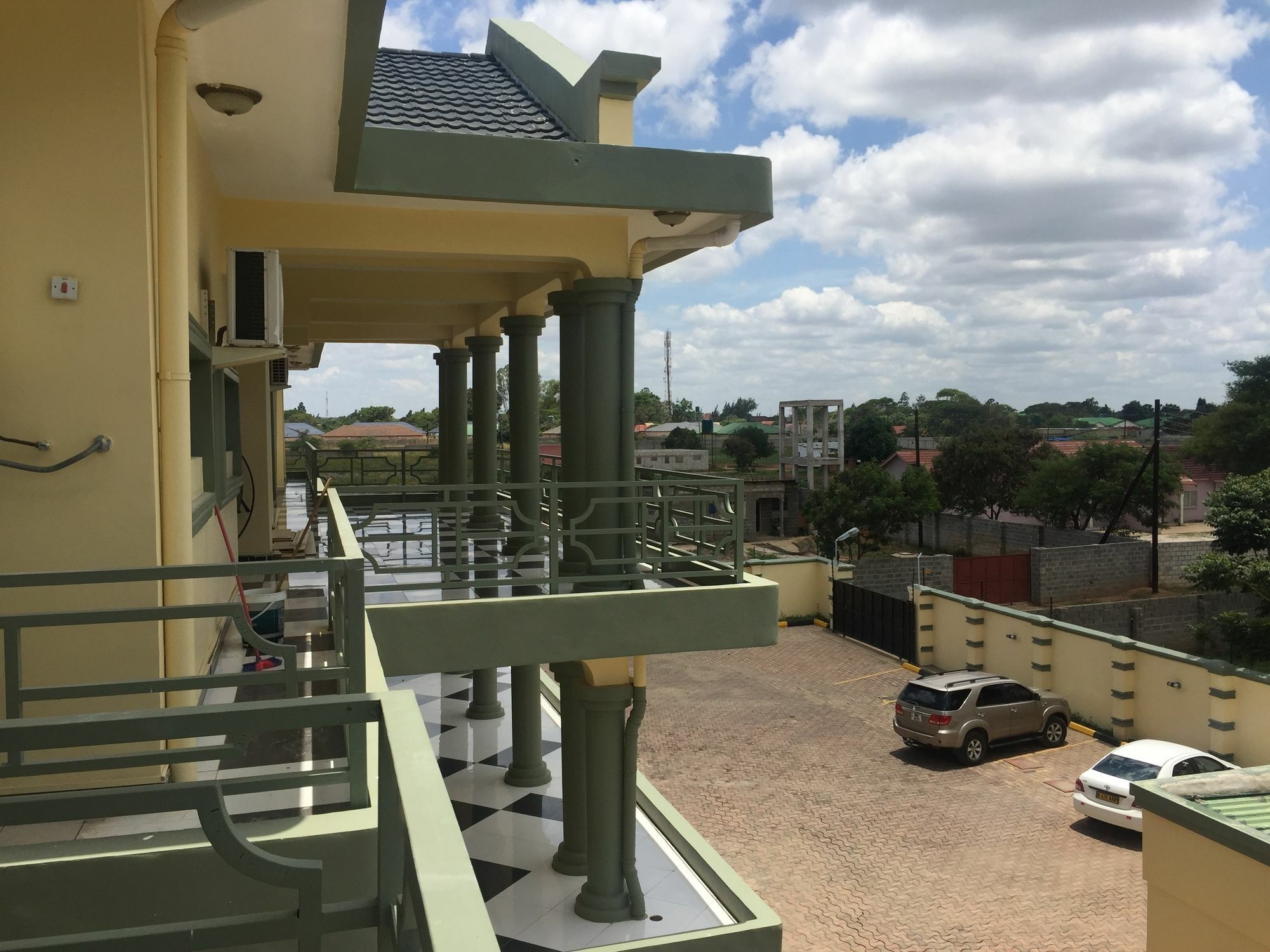 The Prince Charles Hotel Lusaka Bagian luar foto