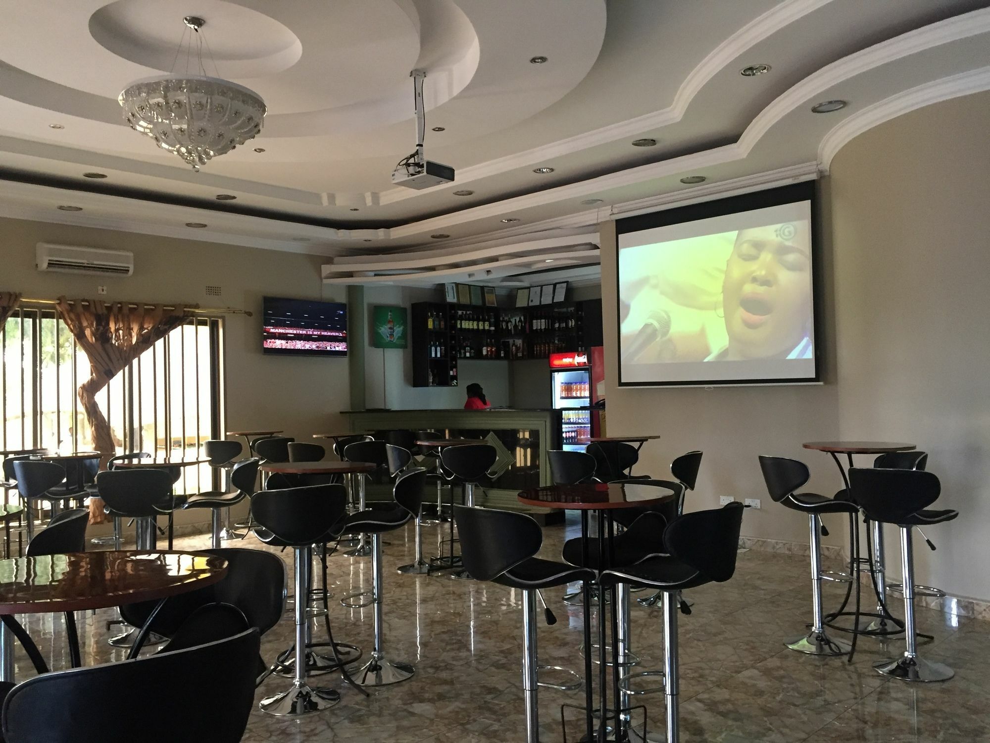 The Prince Charles Hotel Lusaka Bagian luar foto